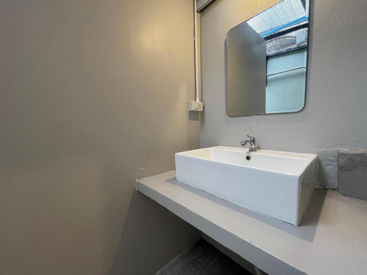 Comfort Zone Hostel @ Tha Pae Чиангмай Екстериор снимка